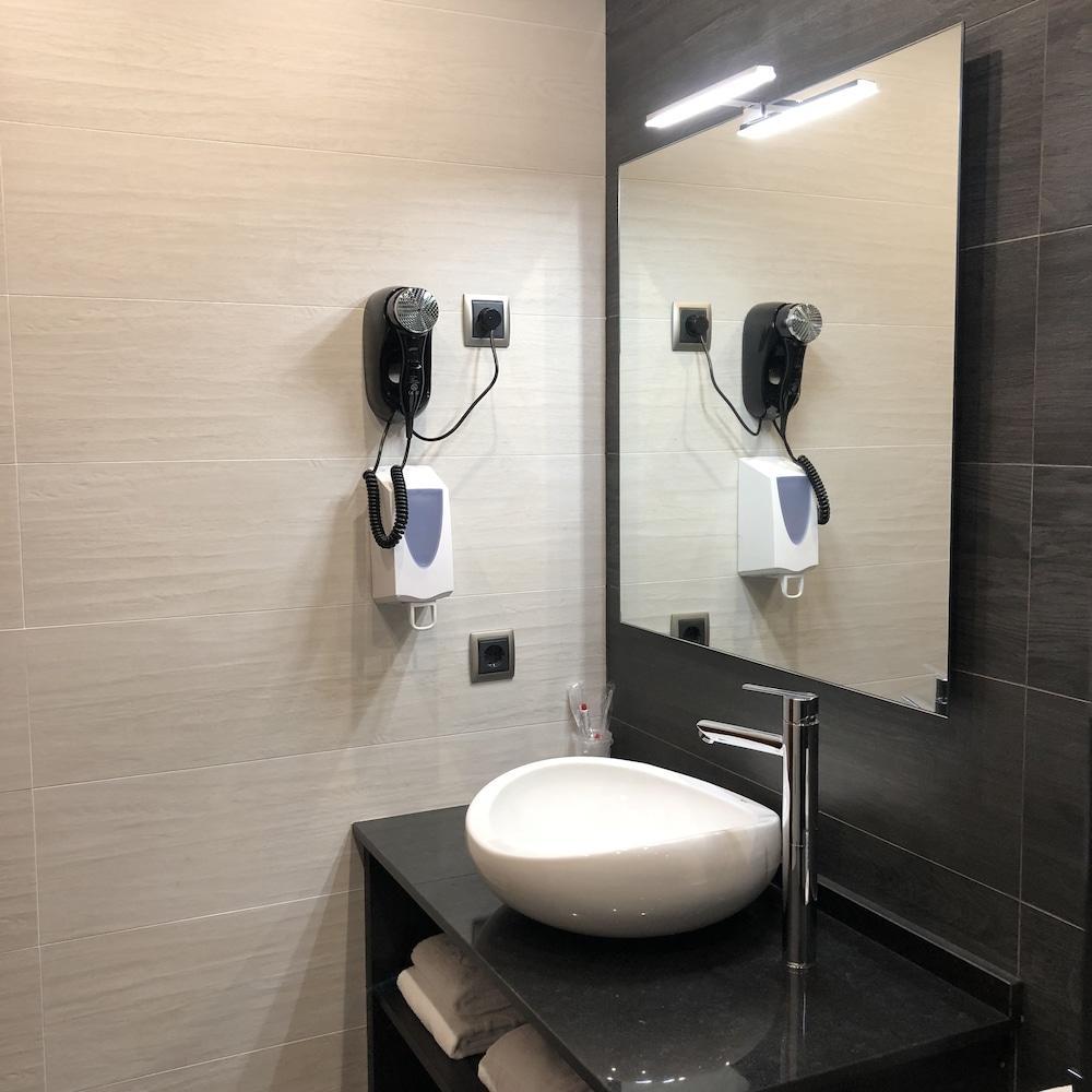 Hotel Restaurant Sol I VI Lavern Экстерьер фото